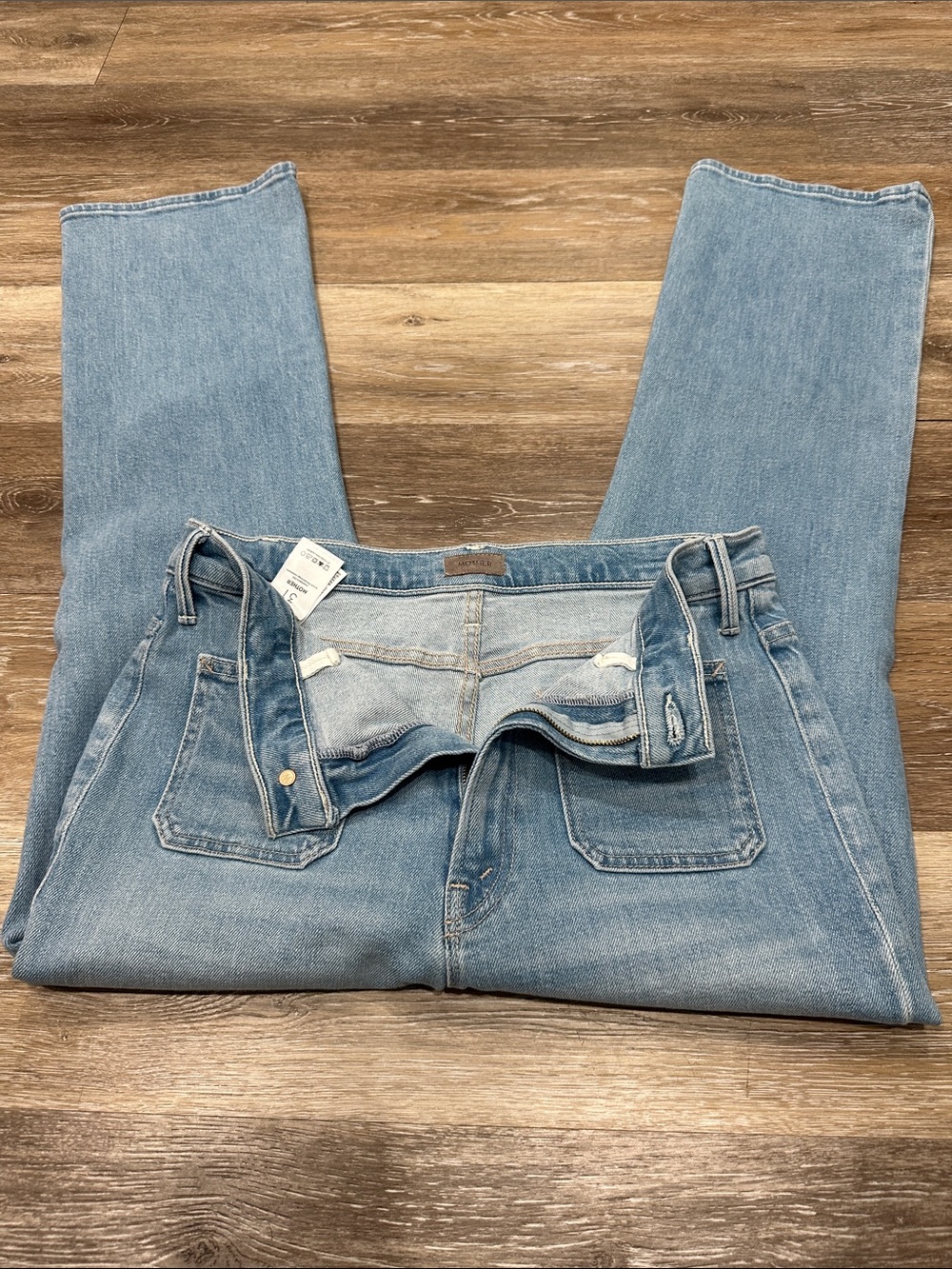 Like New! MOTHER Hustle Patch Pocket Ankle in tune in tune out wash - Picture 6 of 8